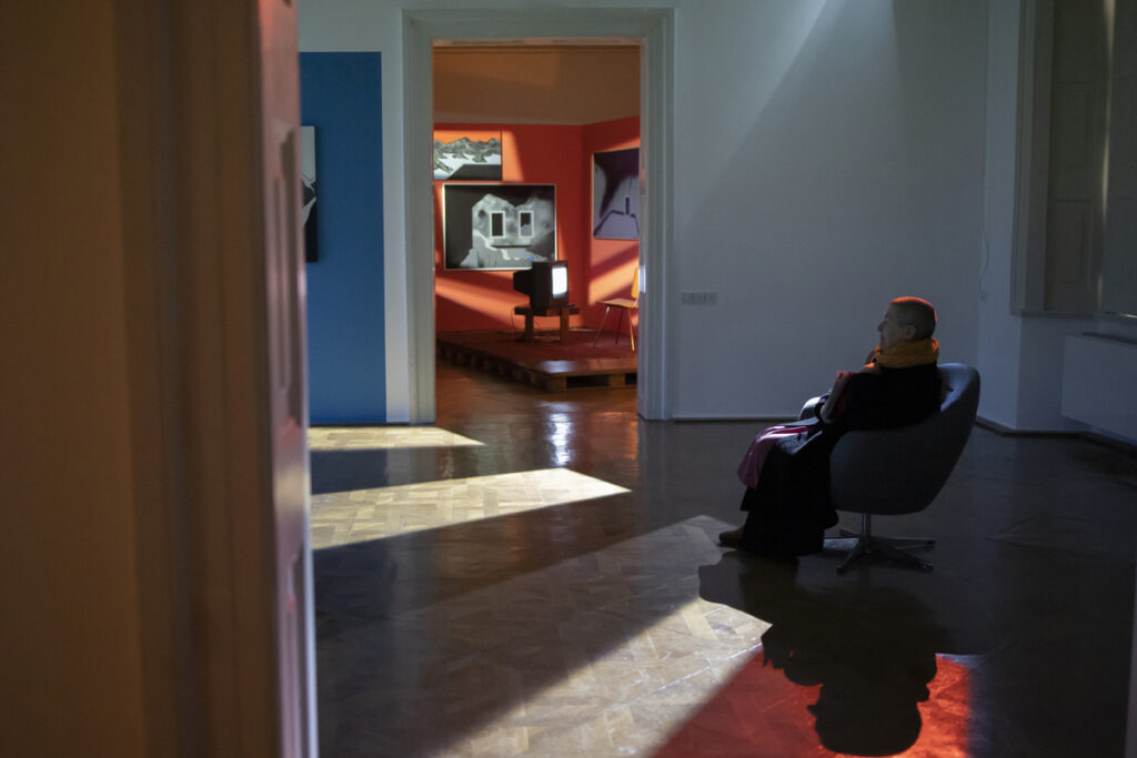 Zmago Jeraj: I take a long step across a windowsill. Foto Urška Boljkovac. Arhiv MGLC